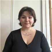Professeur particulier donne cours aux étudiants de la 6e à la terminale